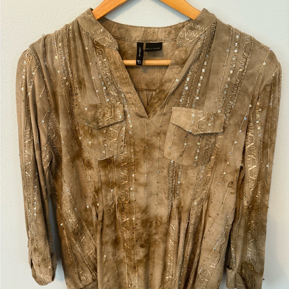 new directions Taupe Sequin-Trim V-Neck Tunic, Small